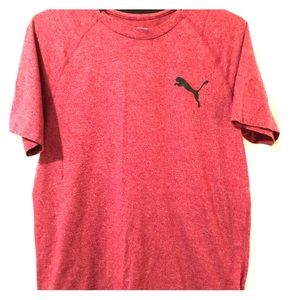 Mens PUMA T-Shirt. Looks Brand-new!